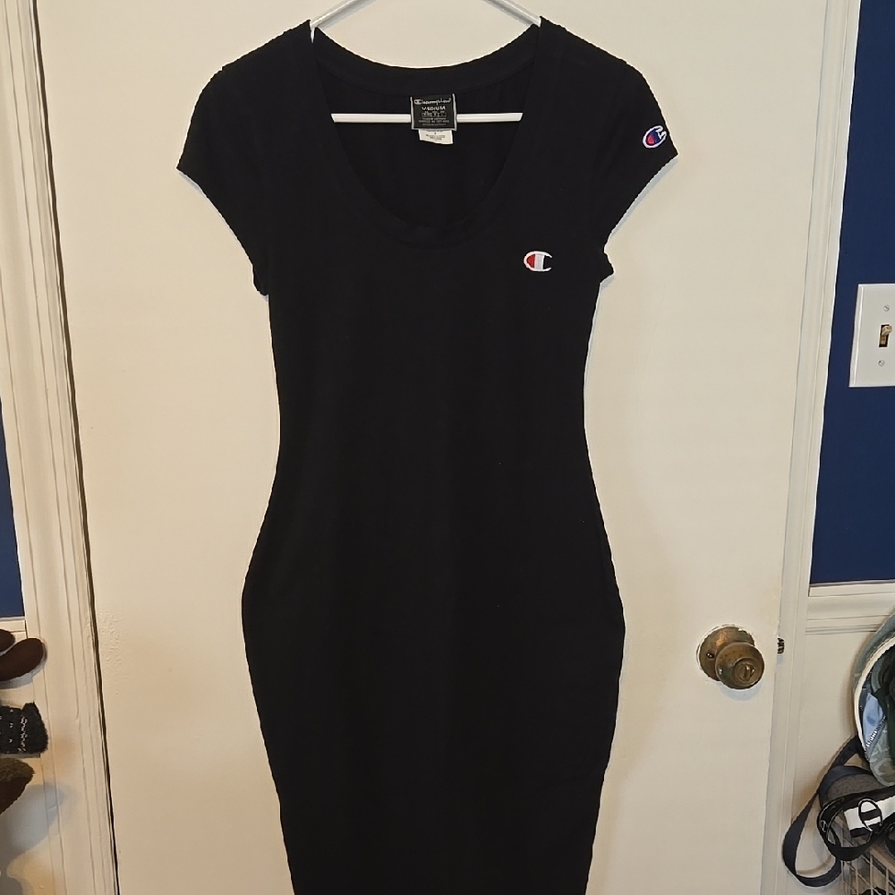 Champion Black Sheath Mini Dress V-Neck Short Sleeve